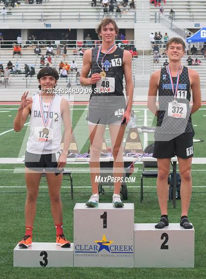 Thumbnail 1 in UIL 5A Track Region III Final (Medal Ceremony) photogallery.