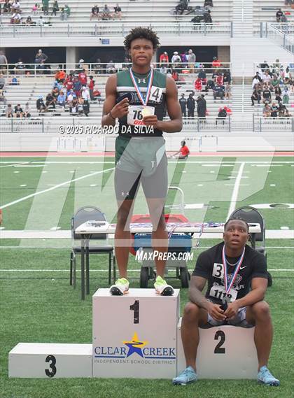 Thumbnail 2 in UIL 5A Track Region III Final (Medal Ceremony) photogallery.