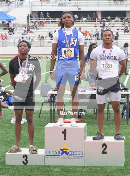 Thumbnail 2 in UIL 5A Track Region III Final (Medal Ceremony) photogallery.