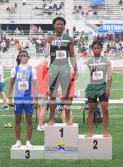 Thumbnail 1 in UIL 5A Track Region III Final (Medal Ceremony) photogallery.