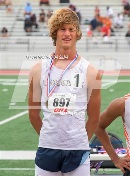 Thumbnail 1 in UIL 5A Track Region III Final (Medal Ceremony) photogallery.