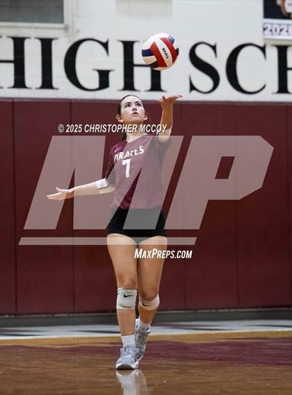 Thumbnail 1 in JV: Out-of-Door Academy @ Braden River photogallery.