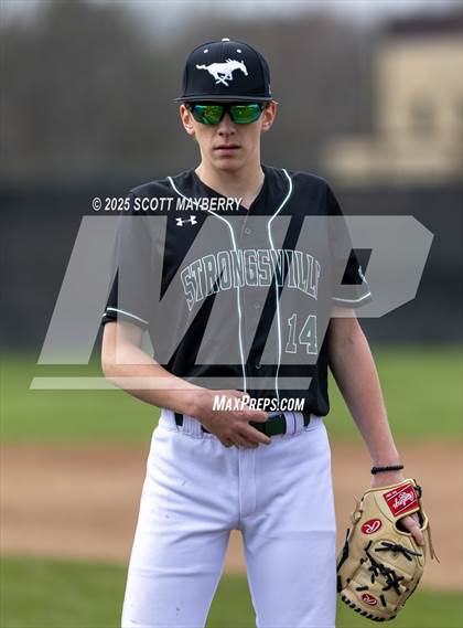 Thumbnail 1 in Medina @ Strongsville photogallery.