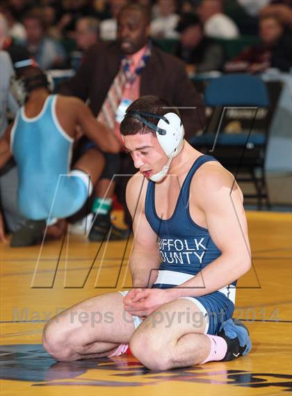 Thumbnail 2 in NYSPHSAA Championships (Division 1 Finals 99-138 lbs) photogallery.