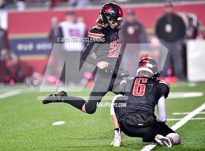 Thumbnail 3 in Searcy vs. Benton (AAA 6A State Final) photogallery.