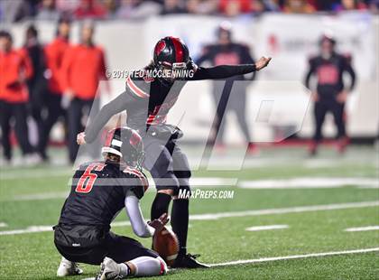 Thumbnail 1 in Searcy vs. Benton (AAA 6A State Final) photogallery.