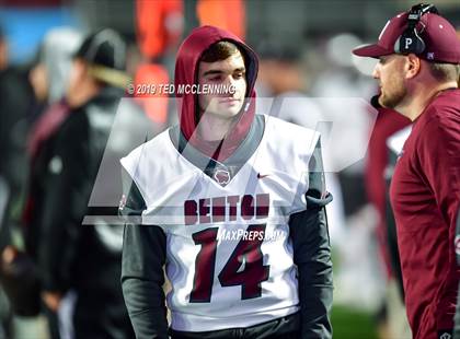 Thumbnail 3 in Searcy vs. Benton (AAA 6A State Final) photogallery.