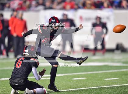 Thumbnail 2 in Searcy vs. Benton (AAA 6A State Final) photogallery.