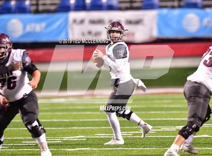 Thumbnail 3 in Searcy vs. Benton (AAA 6A State Final) photogallery.