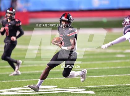 Thumbnail 3 in Searcy vs. Benton (AAA 6A State Final) photogallery.