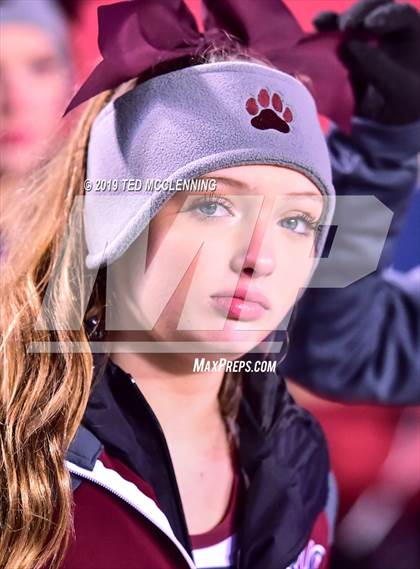 Thumbnail 3 in Searcy vs. Benton (AAA 6A State Final) photogallery.