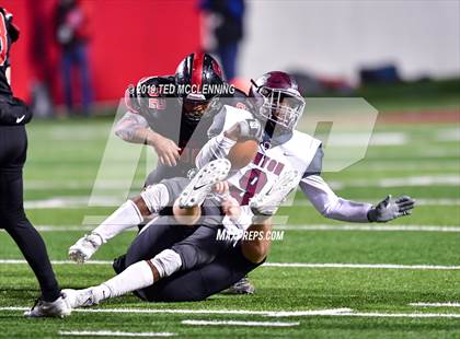 Thumbnail 1 in Searcy vs. Benton (AAA 6A State Final) photogallery.