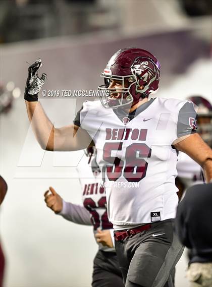 Thumbnail 1 in Searcy vs. Benton (AAA 6A State Final) photogallery.