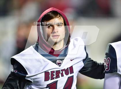Thumbnail 3 in Searcy vs. Benton (AAA 6A State Final) photogallery.
