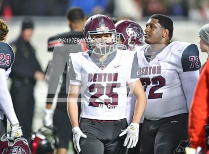 Thumbnail 1 in Searcy vs. Benton (AAA 6A State Final) photogallery.