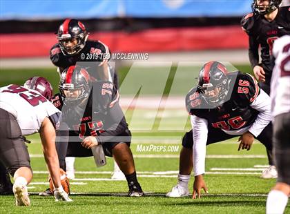 Thumbnail 1 in Searcy vs. Benton (AAA 6A State Final) photogallery.