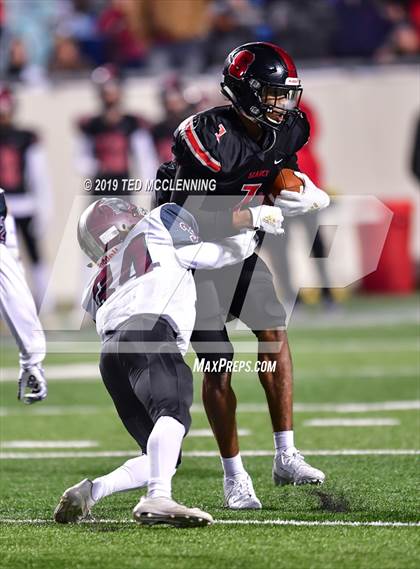 Thumbnail 2 in Searcy vs. Benton (AAA 6A State Final) photogallery.