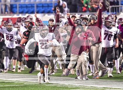 Thumbnail 3 in Searcy vs. Benton (AAA 6A State Final) photogallery.