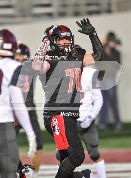 Thumbnail 1 in Searcy vs. Benton (AAA 6A State Final) photogallery.
