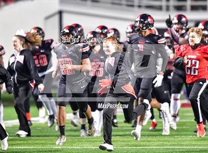 Thumbnail 3 in Searcy vs. Benton (AAA 6A State Final) photogallery.