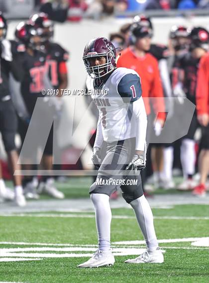 Thumbnail 1 in Searcy vs. Benton (AAA 6A State Final) photogallery.