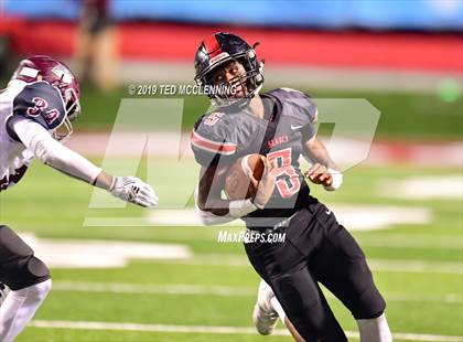 Thumbnail 3 in Searcy vs. Benton (AAA 6A State Final) photogallery.