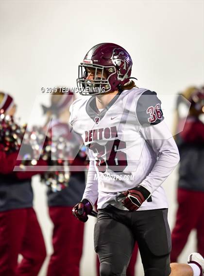 Thumbnail 2 in Searcy vs. Benton (AAA 6A State Final) photogallery.