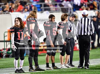 Thumbnail 3 in Searcy vs. Benton (AAA 6A State Final) photogallery.
