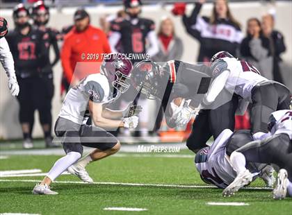 Thumbnail 3 in Searcy vs. Benton (AAA 6A State Final) photogallery.