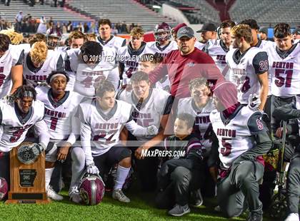 Thumbnail 3 in Searcy vs. Benton (AAA 6A State Final) photogallery.