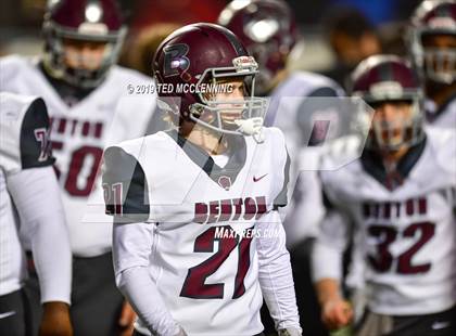Thumbnail 1 in Searcy vs. Benton (AAA 6A State Final) photogallery.