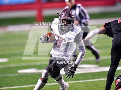 Thumbnail 3 in Searcy vs. Benton (AAA 6A State Final) photogallery.