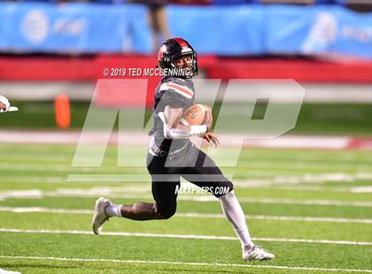 Thumbnail 1 in Searcy vs. Benton (AAA 6A State Final) photogallery.