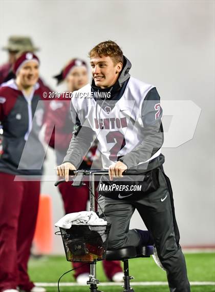 Thumbnail 3 in Searcy vs. Benton (AAA 6A State Final) photogallery.