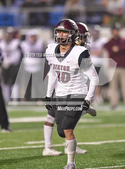 Thumbnail 3 in Searcy vs. Benton (AAA 6A State Final) photogallery.