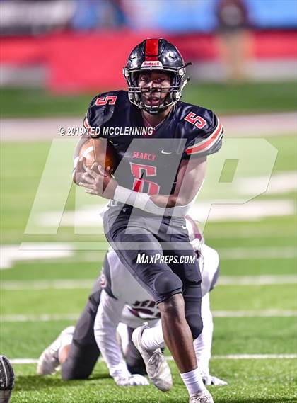 Thumbnail 2 in Searcy vs. Benton (AAA 6A State Final) photogallery.