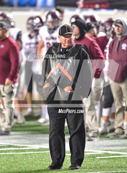 Thumbnail 3 in Searcy vs. Benton (AAA 6A State Final) photogallery.
