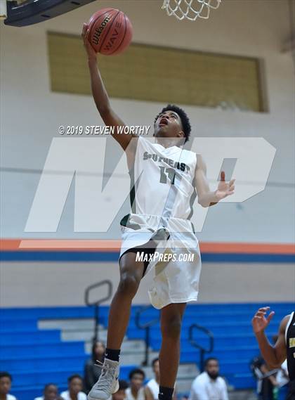Thumbnail 3 in Knightdale vs Southeast Raleigh (Athens Drive JV Holiday Tournament) photogallery.