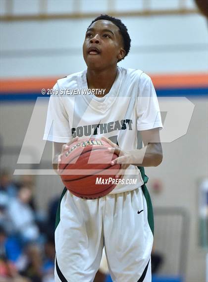 Thumbnail 2 in Knightdale vs Southeast Raleigh (Athens Drive JV Holiday Tournament) photogallery.