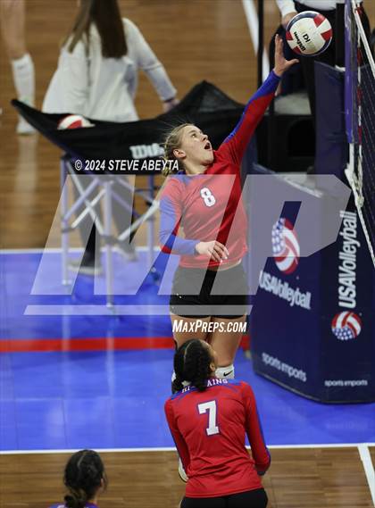 Thumbnail 3 in Dove Creek vs. Hi-Plains (CHSAA 1A 1st Round Elimination Bracket) photogallery.
