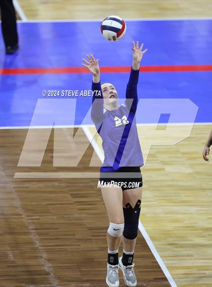 Thumbnail 2 in Dove Creek vs. Hi-Plains (CHSAA 1A 1st Round Elimination Bracket) photogallery.