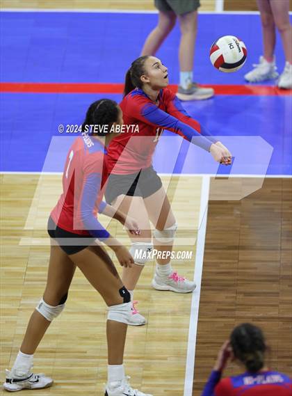 Thumbnail 3 in Dove Creek vs. Hi-Plains (CHSAA 1A 1st Round Elimination Bracket) photogallery.