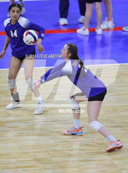 Thumbnail 1 in Dove Creek vs. Hi-Plains (CHSAA 1A 1st Round Elimination Bracket) photogallery.
