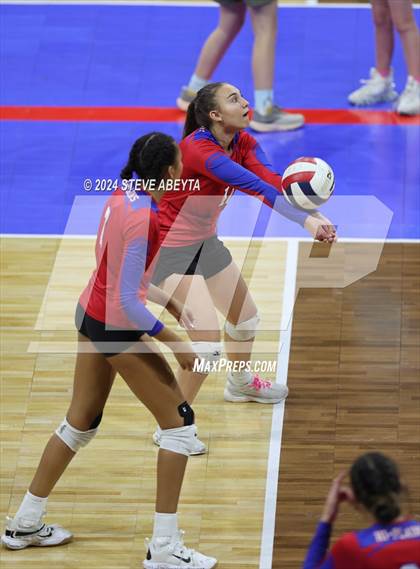 Thumbnail 2 in Dove Creek vs. Hi-Plains (CHSAA 1A 1st Round Elimination Bracket) photogallery.