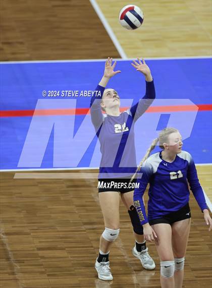 Thumbnail 2 in Dove Creek vs. Hi-Plains (CHSAA 1A 1st Round Elimination Bracket) photogallery.