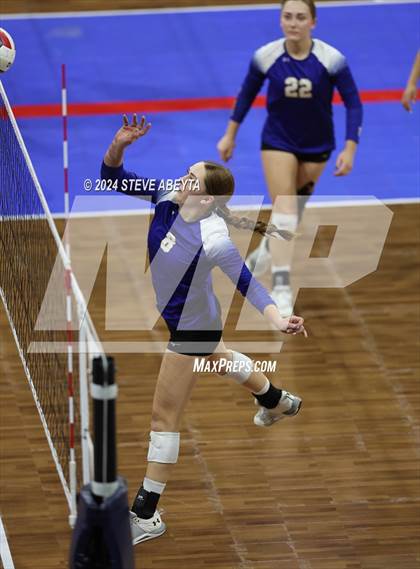 Thumbnail 1 in Dove Creek vs. Hi-Plains (CHSAA 1A 1st Round Elimination Bracket) photogallery.