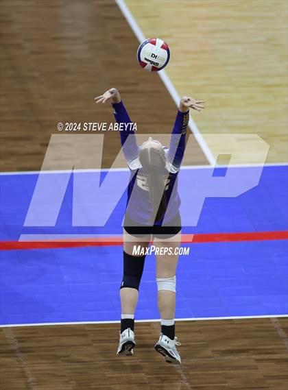 Thumbnail 2 in Dove Creek vs. Hi-Plains (CHSAA 1A 1st Round Elimination Bracket) photogallery.