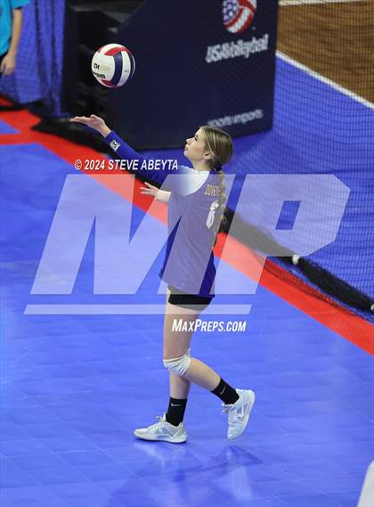 Thumbnail 1 in Dove Creek vs. Hi-Plains (CHSAA 1A 1st Round Elimination Bracket) photogallery.