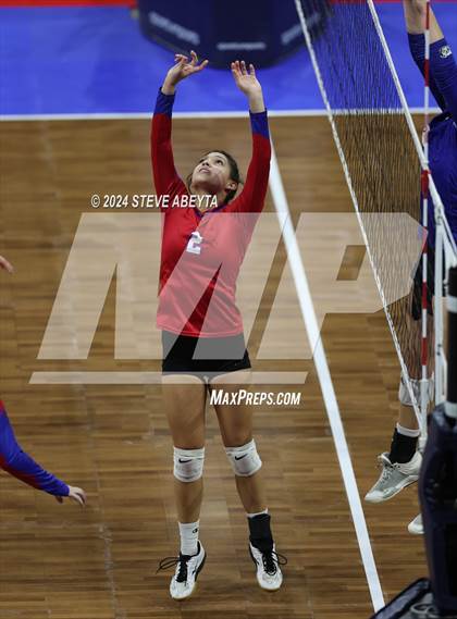 Thumbnail 3 in Dove Creek vs. Hi-Plains (CHSAA 1A 1st Round Elimination Bracket) photogallery.