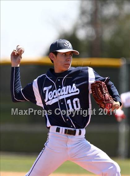 Thumbnail 1 in Goose Creek Memorial vs Sam Rayburn (Goose Creek Memorial Tournament) photogallery.
